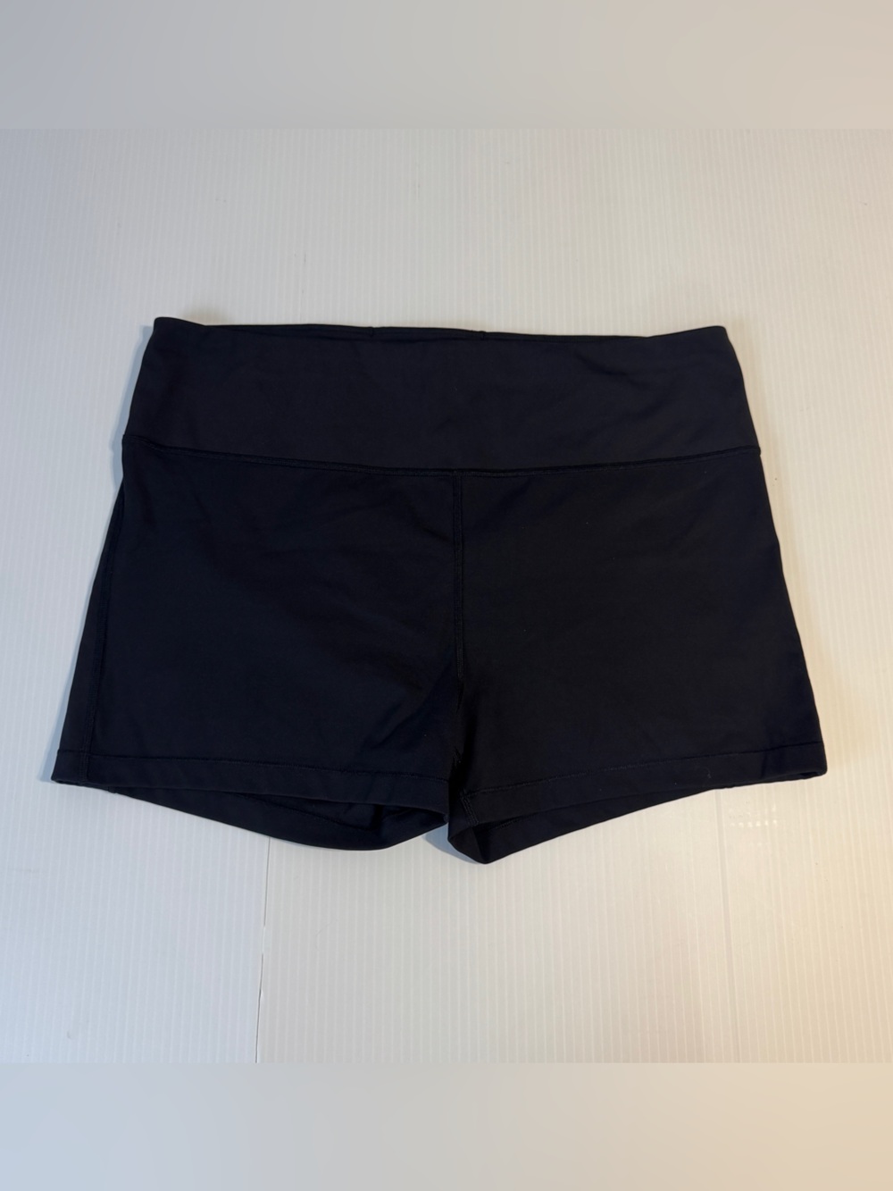 Athleta Ultimate 3 Inch Stash Shorts Black High Rise Running Athletic XL Women